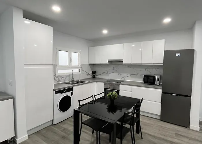 Sweet Flat Renovated 4 Pax Apartament *