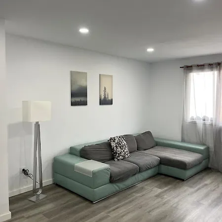 Sweet Flat Renovated 4 Pax Апартаменти