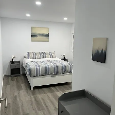 Sweet Flat Renovated 4 Pax Апартаменти *